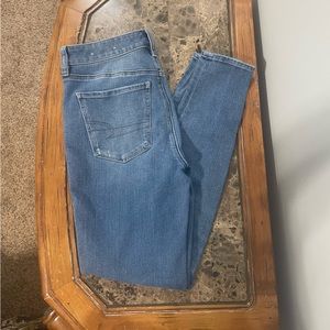 Women’s American Eagle Jeans